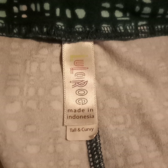 Leggings LuLaRoe 2 pairs Tall and curvy one size Form Fitting Buttery - Picture 6 of 11